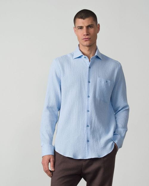Camisa sport relaxed fit en mil rayas de seersucker algodón - Imagen 4